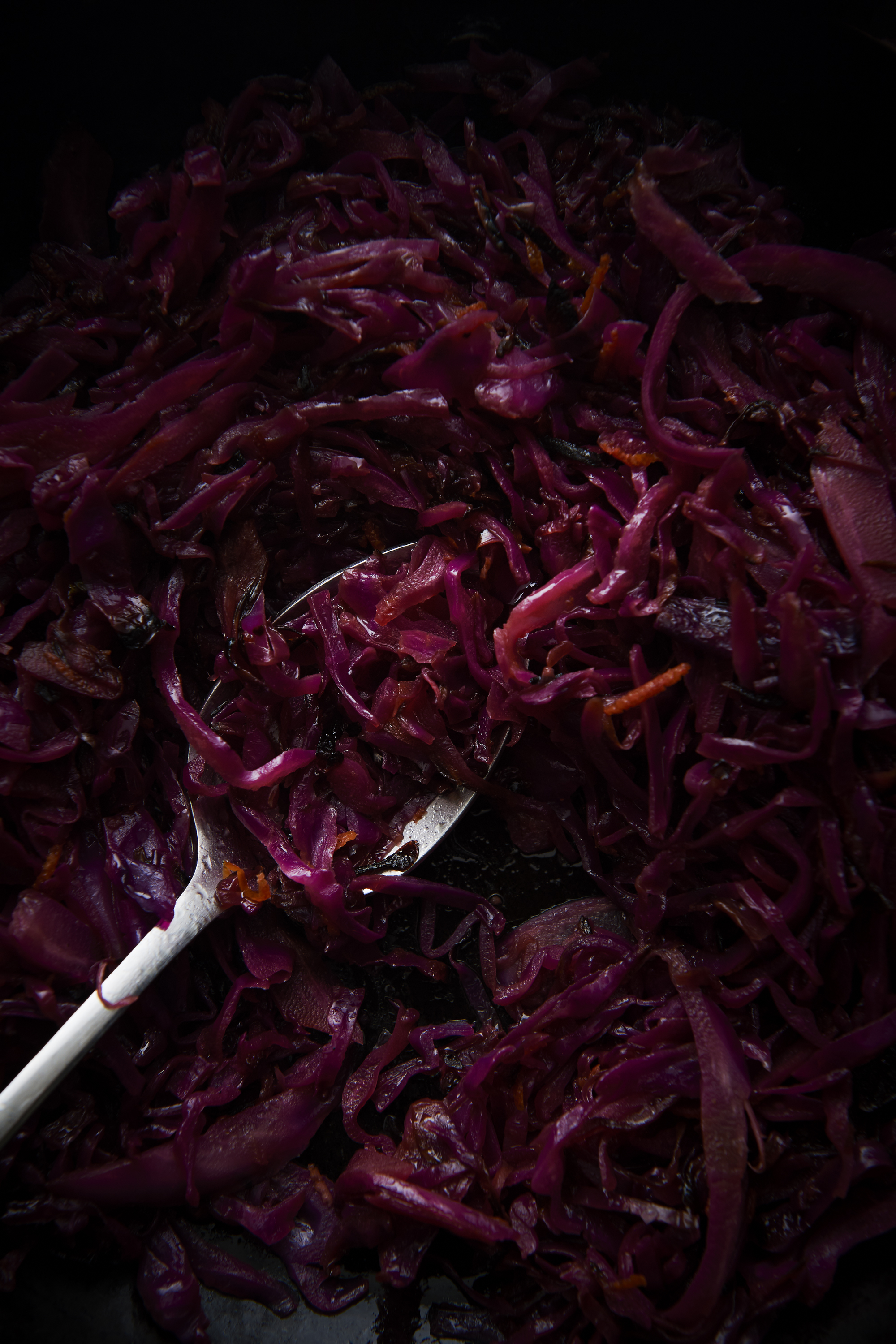 Slow-roasted pork shoulder with braised red cabbage