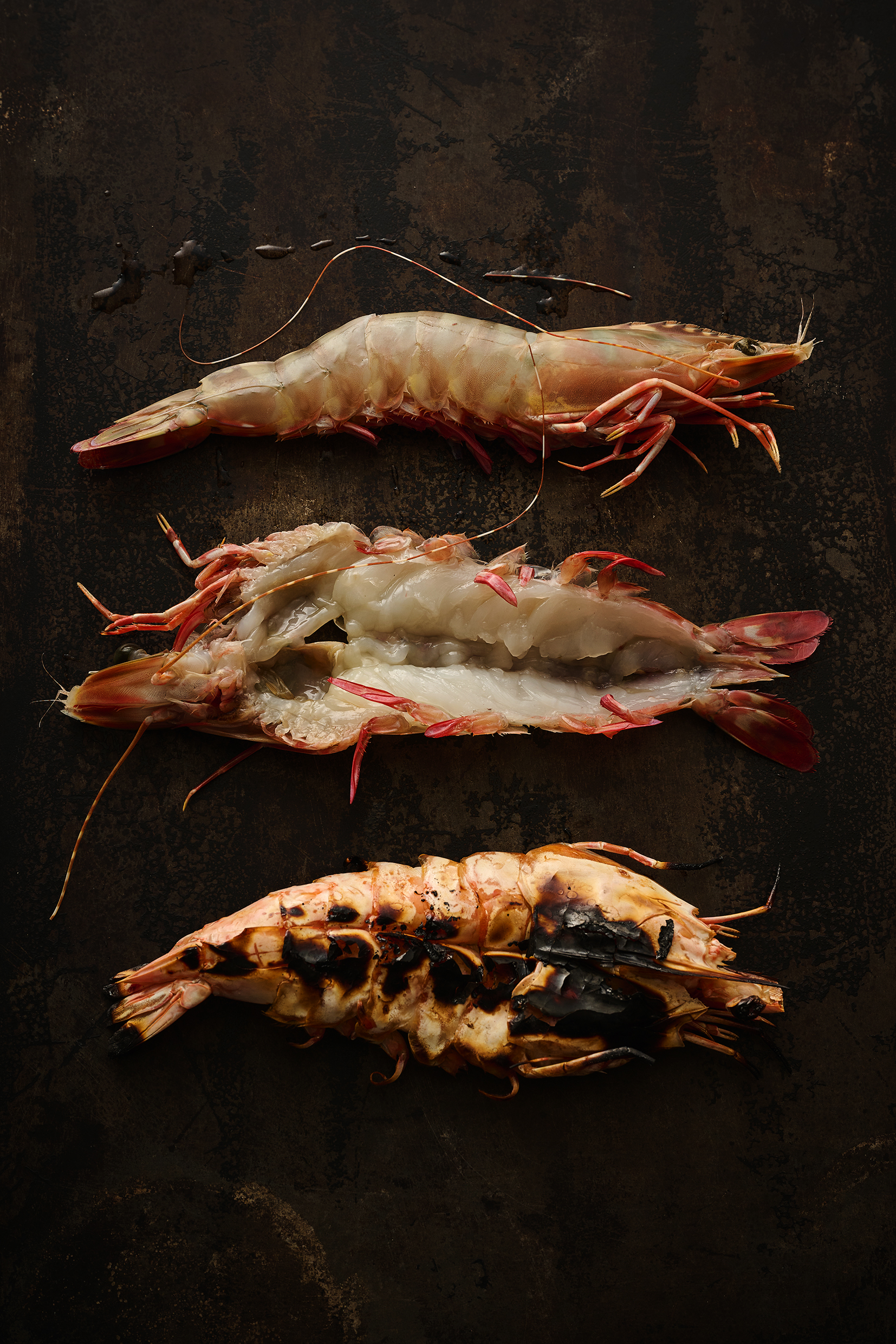 Barbecue tiger prawns with peach and chilli dressing