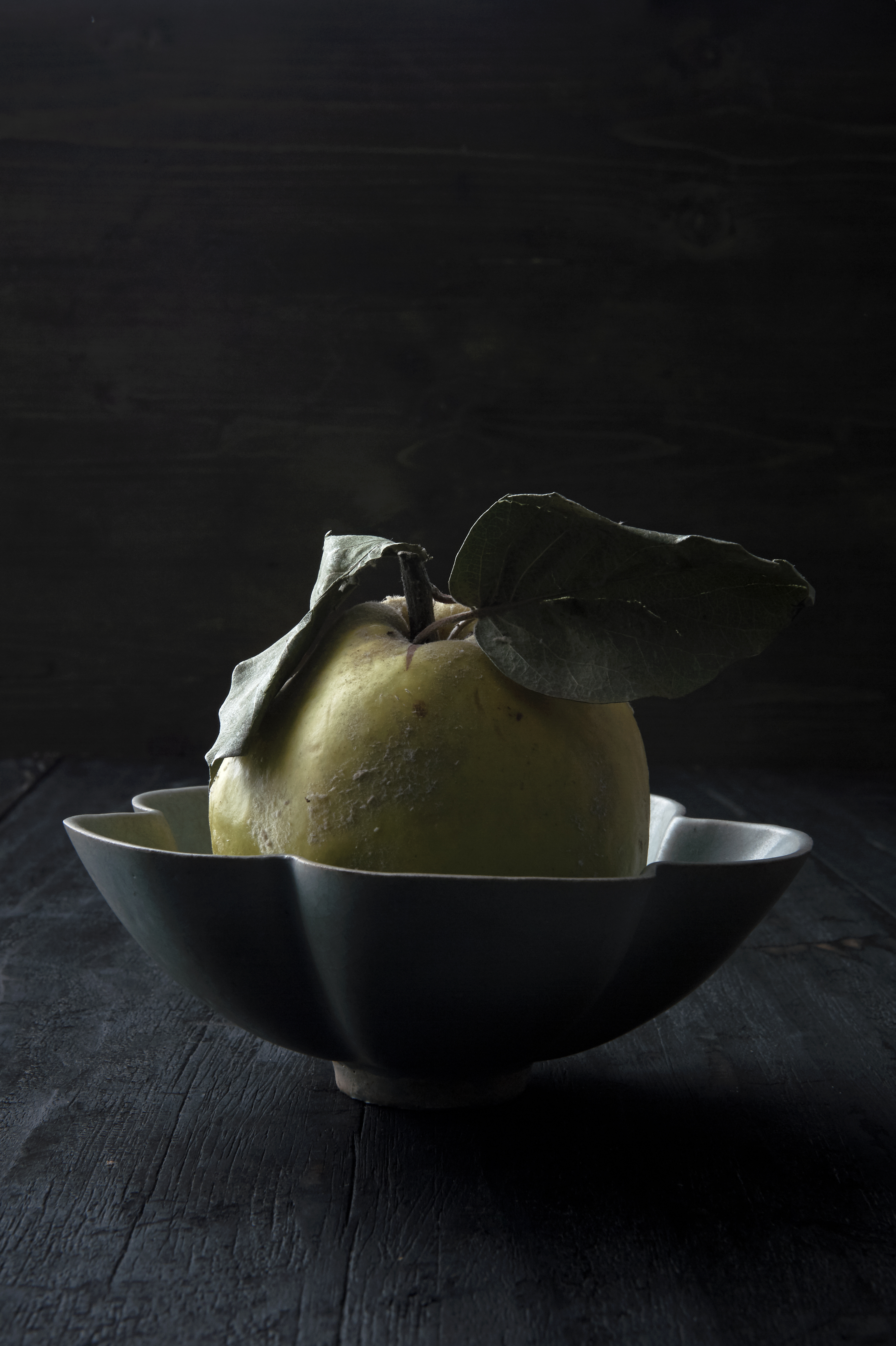 Digestive biscuits with poached quince