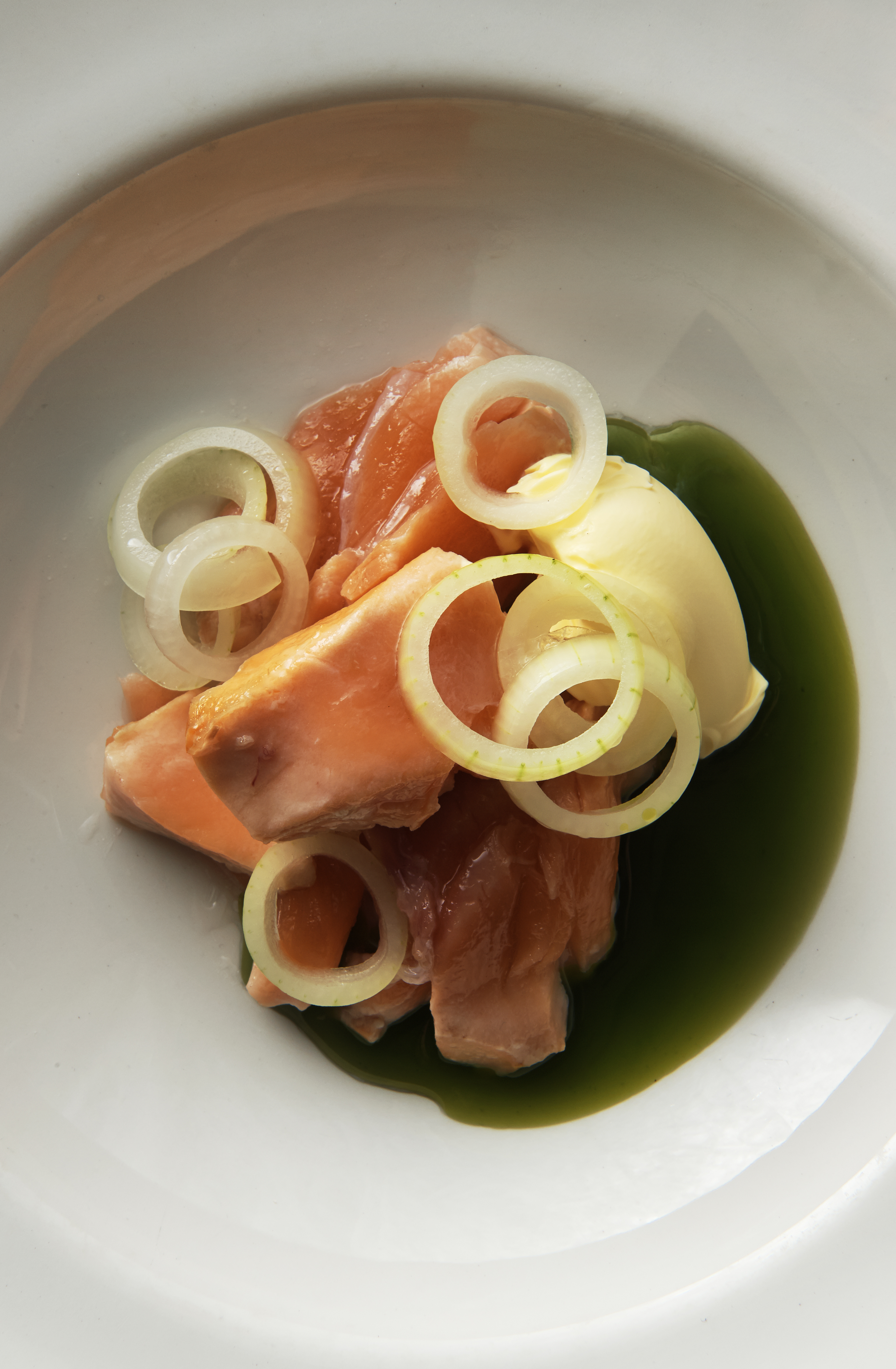 Hot smoked salmon, dill and salted onions