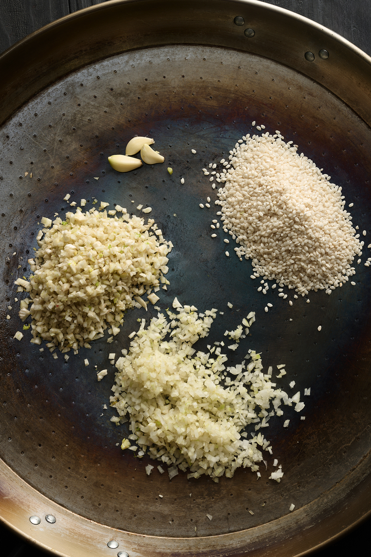 Scallop paella with saffron