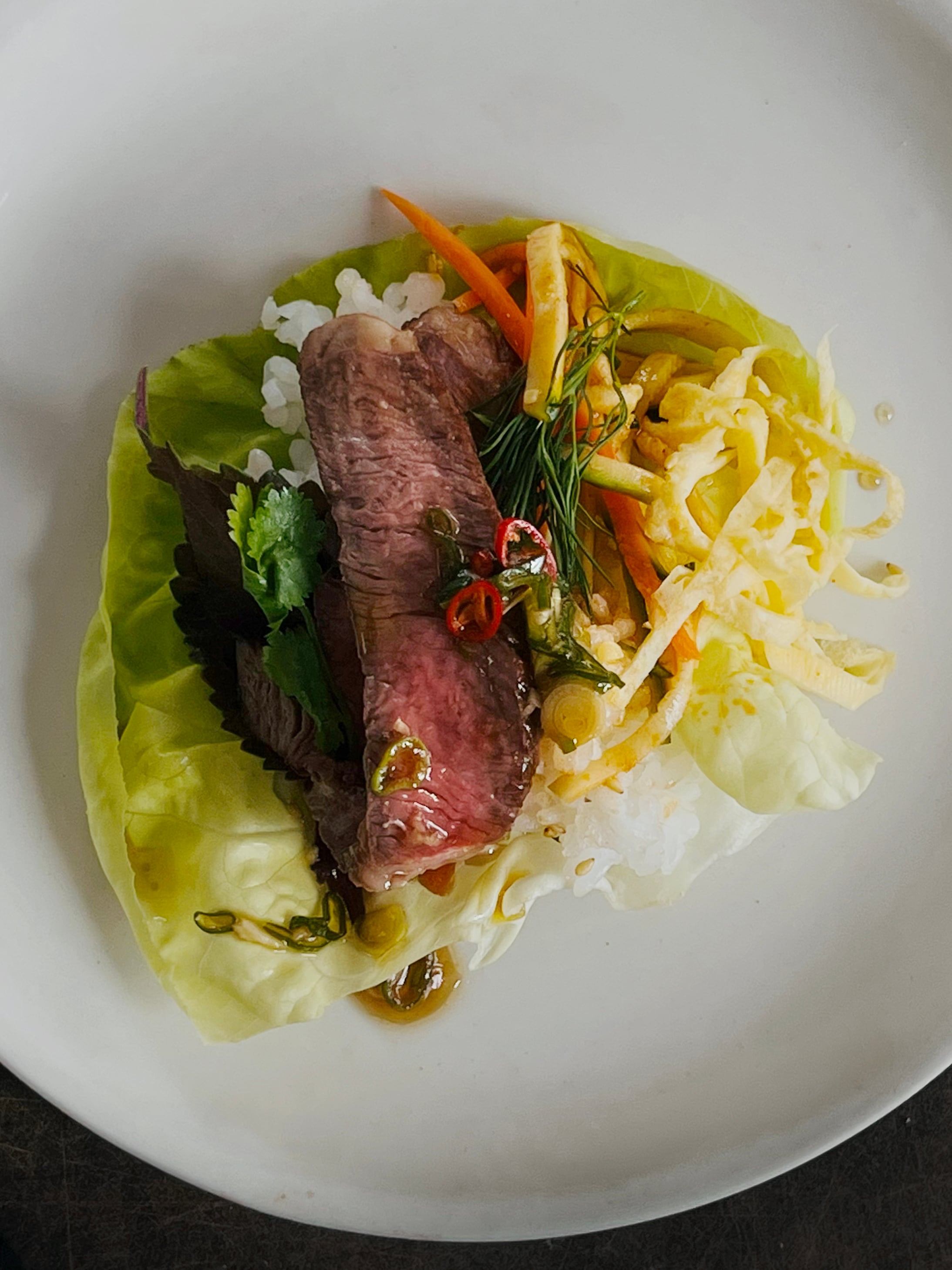 Seared beef lettuce wraps