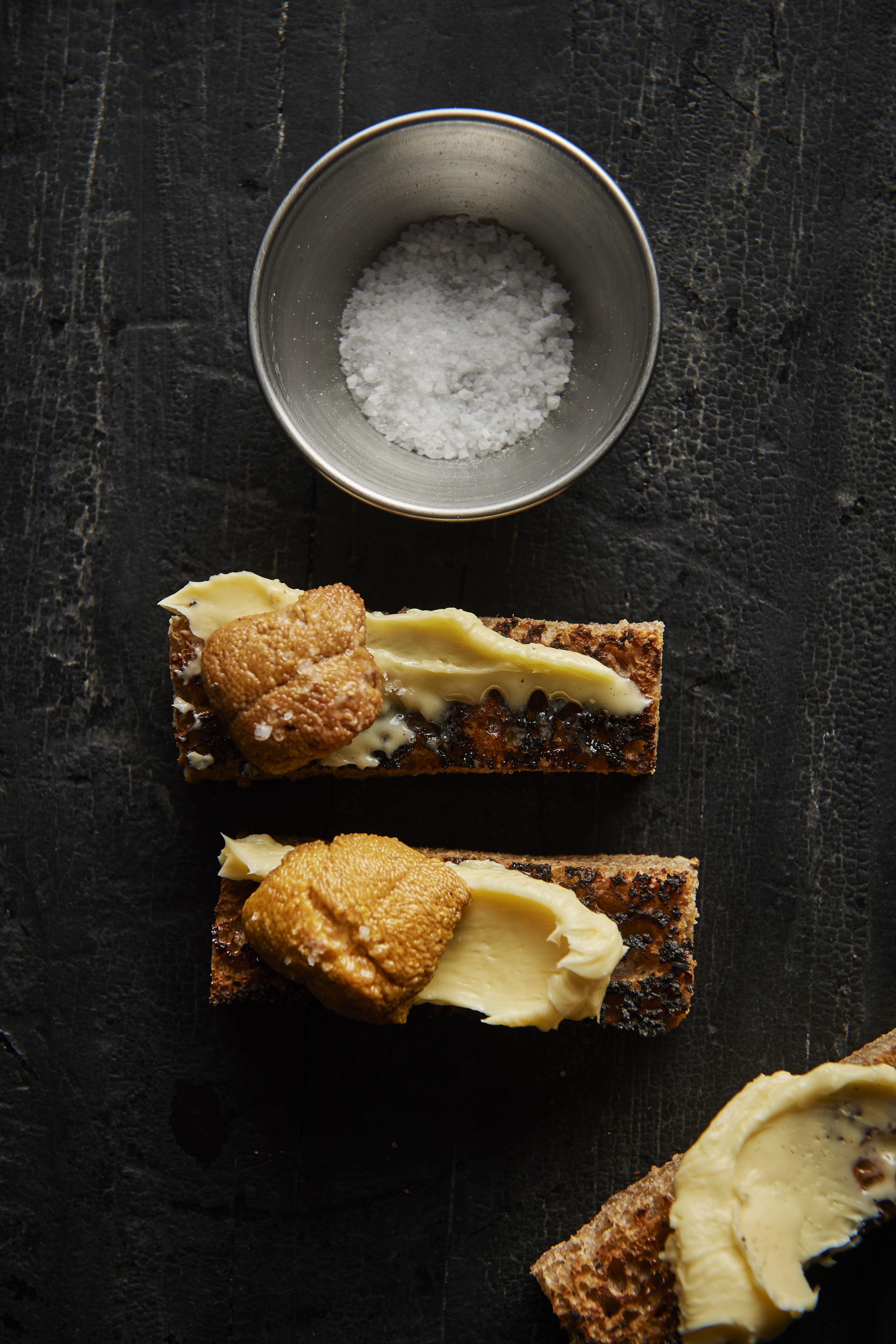 Sea urchin with cultured butter and toast