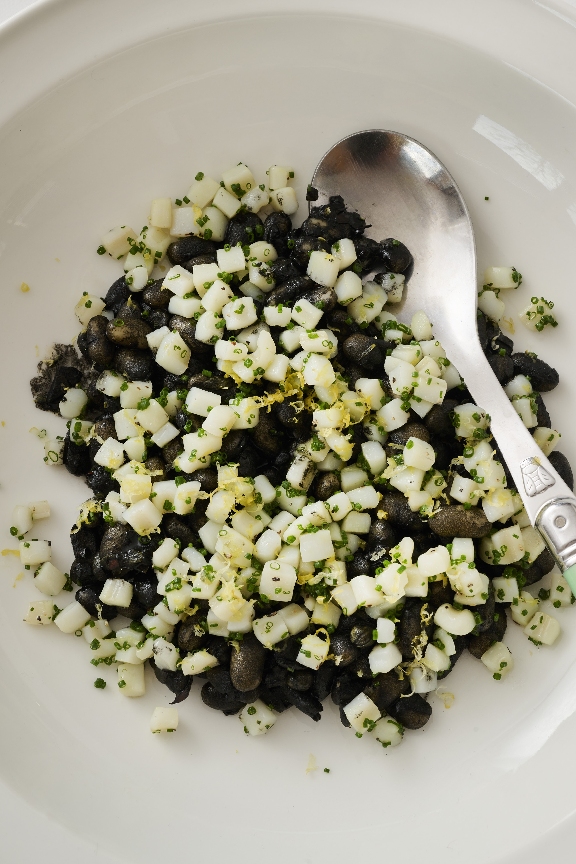 Braised cuttlefish with cannellini beans