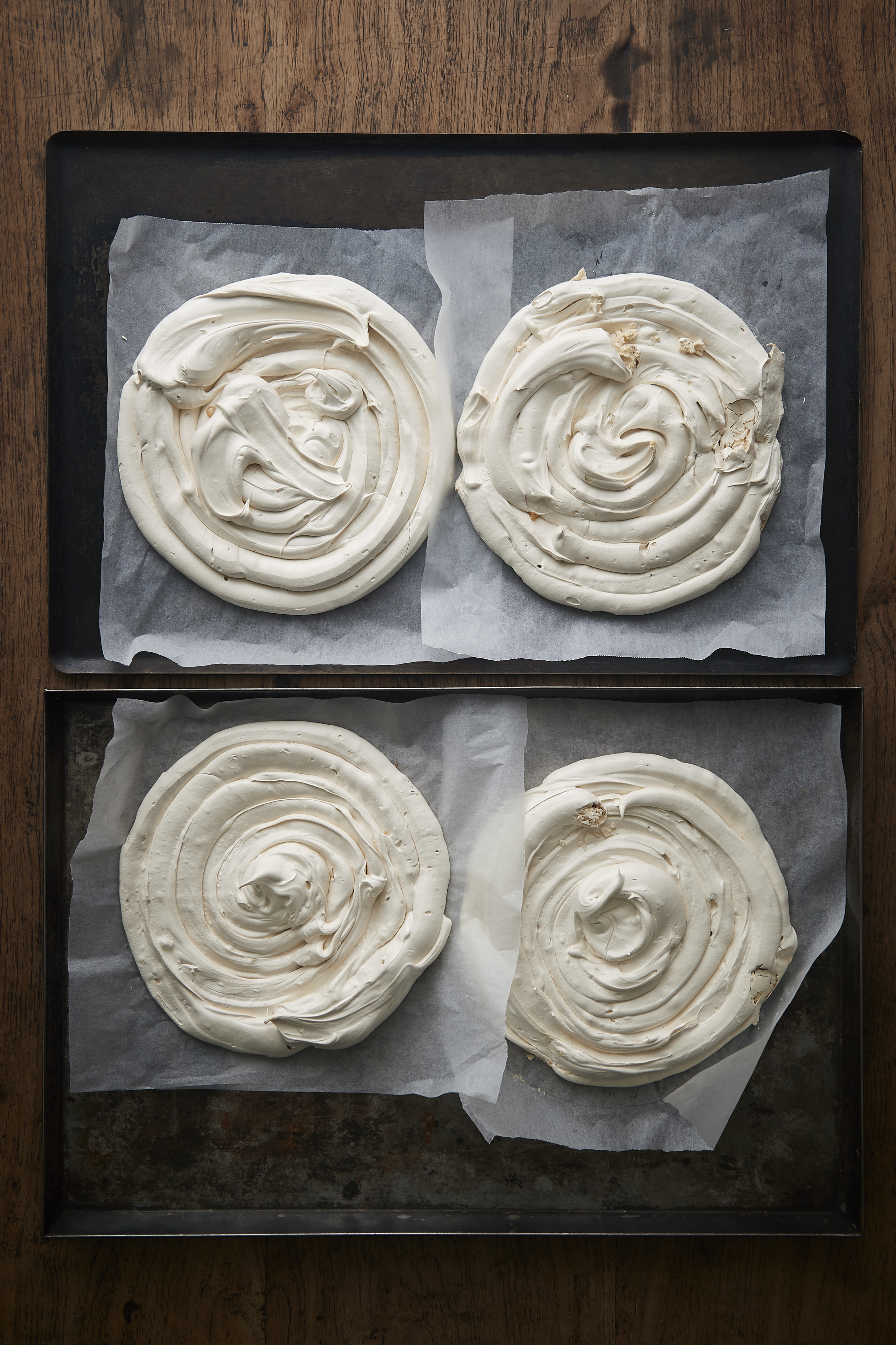 Strawberry meringue cake