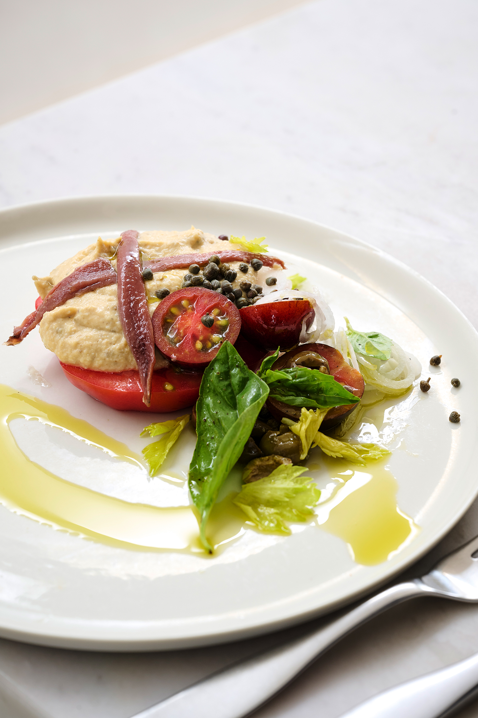 A plate of tonnato.